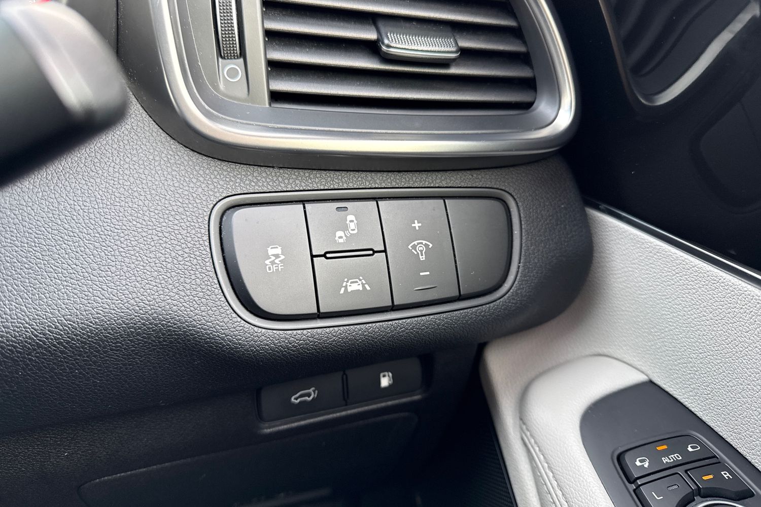 Used Kia Sorento 2016 for sale - 77348319: Photo 49