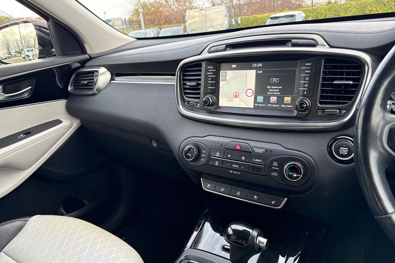 Used Kia Sorento 2016 for sale - 77348319: Photo 50