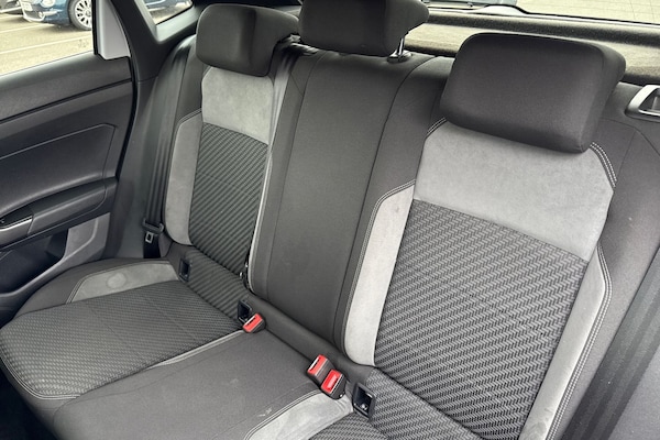 Used Volkswagen Polo 2019 for sale - 76220144: Photo 19