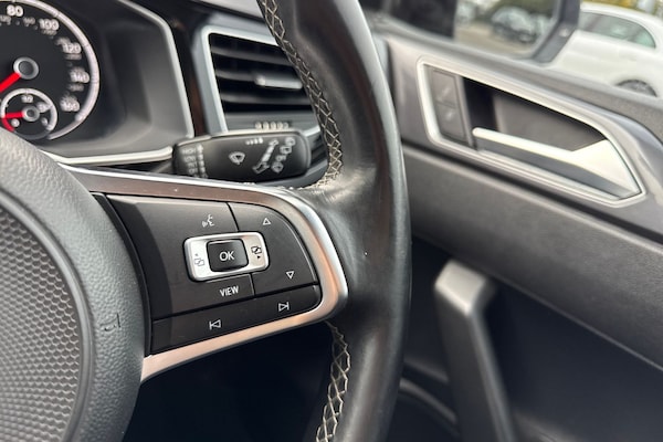 Used Volkswagen Polo 2019 for sale - 76220144: Photo 40