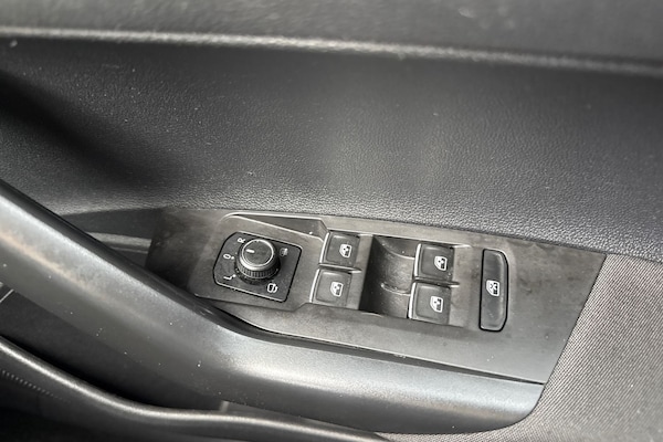 Used Volkswagen Polo 2019 for sale - 76220144: Photo 41