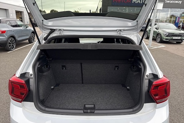 Used Volkswagen Polo 2019 for sale - 76220144: Photo 7