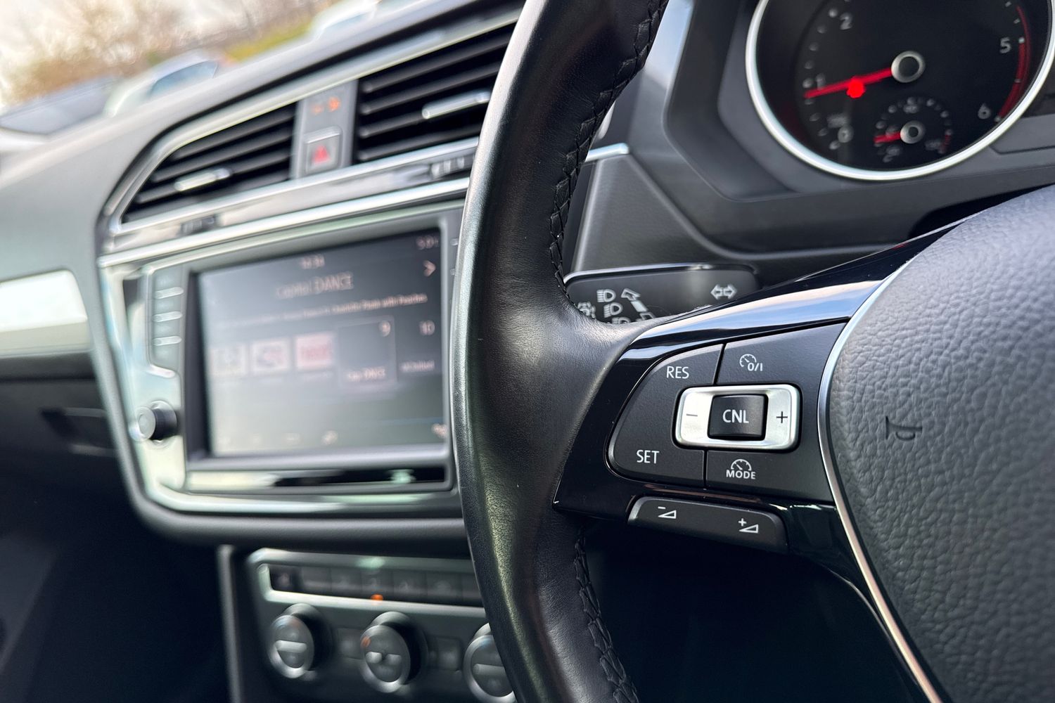 Used Volkswagen Tiguan 2016 for sale - 77257697: Photo 39