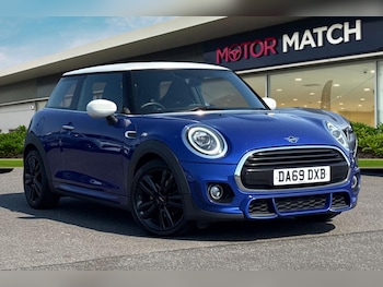 Used MINI Hatch 2019 for sale - 79019235: Photo