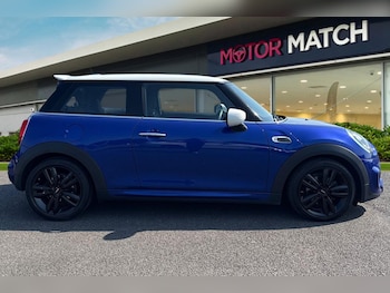 Used MINI Hatch 2019 for sale - 79019235: Photo