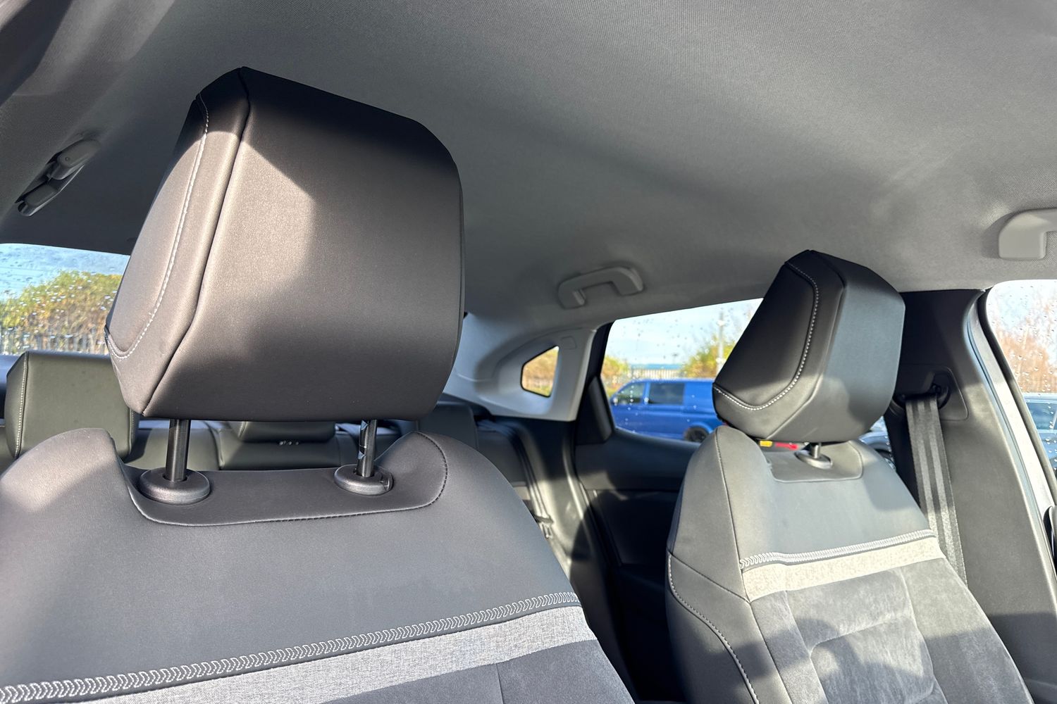 Used Citroen e-C4 X 2023 for sale - 76863245: Photo 24