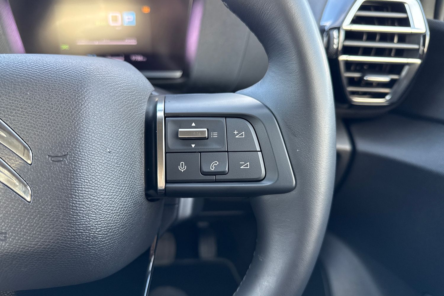 Used Citroen e-C4 X 2023 for sale - 76863245: Photo 40