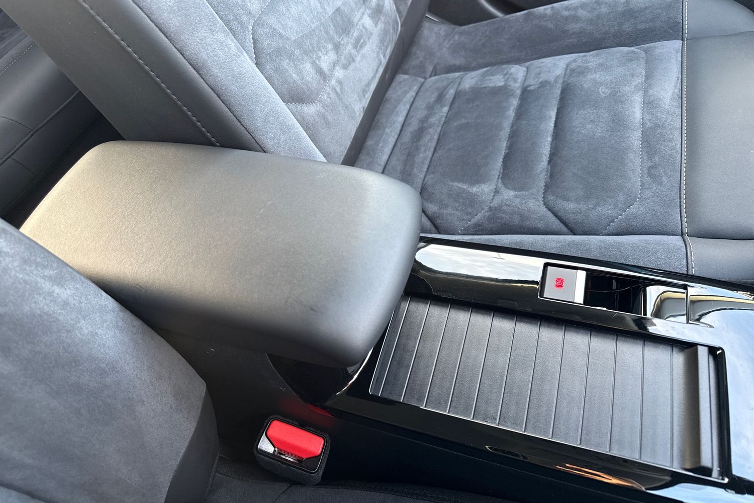 Used Citroen e-C4 X 2023 for sale - 76863245: Photo 59