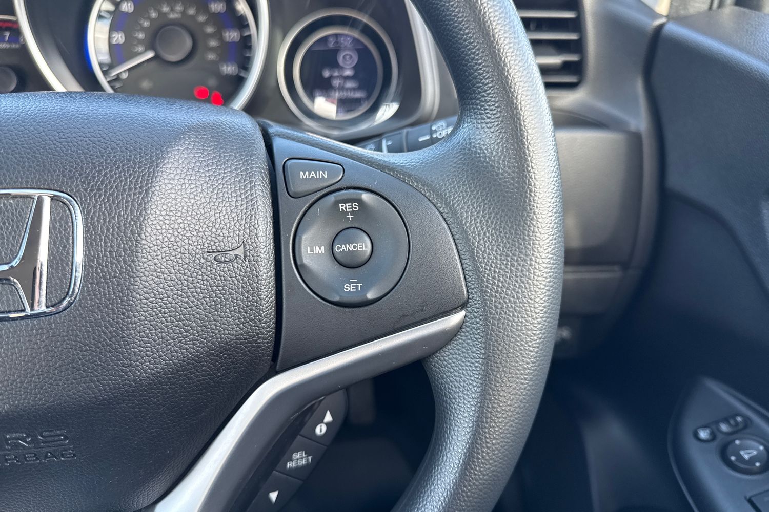 Used Honda Jazz 2019 for sale - 77661692: Photo 39