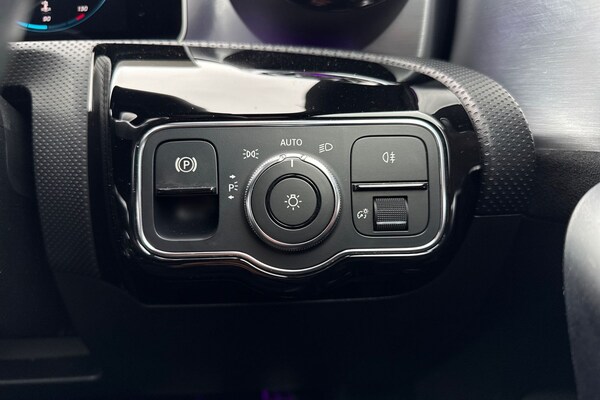 Used Mercedes-Benz A-Class 2018 for sale - 76257006: Photo 42