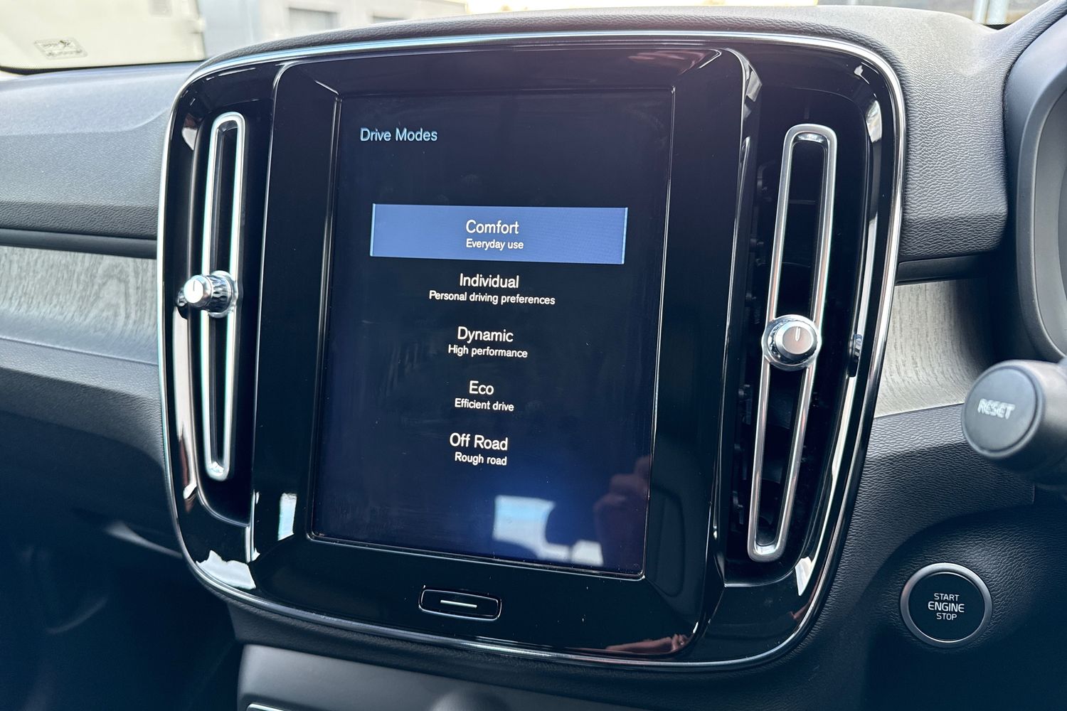 Used Volvo XC40 2020 for sale - 77337158: Photo 53