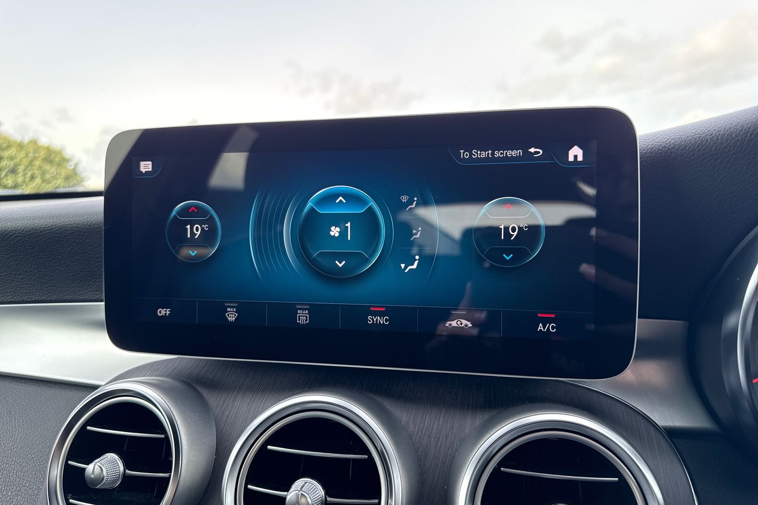 Used Mercedes-Benz GLC 2019 for sale - 78197592: Photo 55