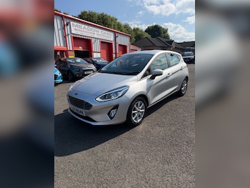 Used Ford Fiesta 2018 for sale - 79159404: Photo