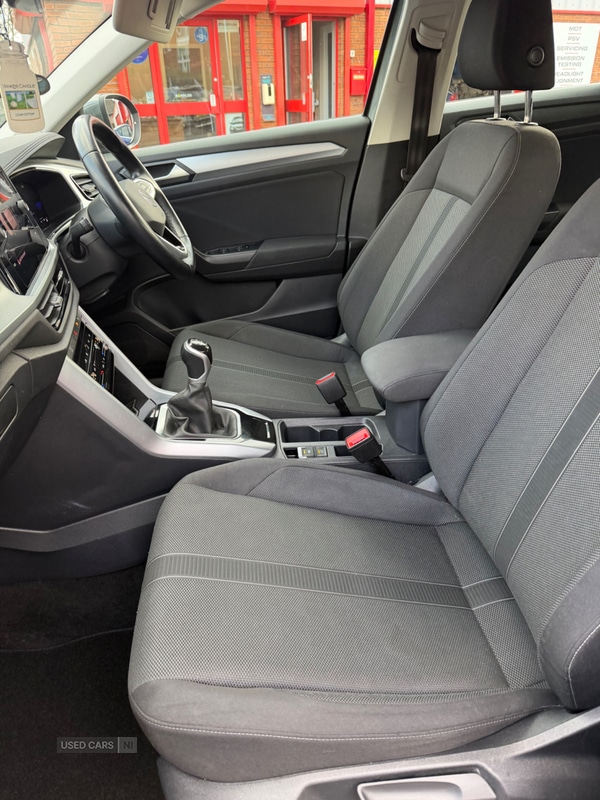 Used Volkswagen T-Roc 2022 for sale - 77372131: Photo 5