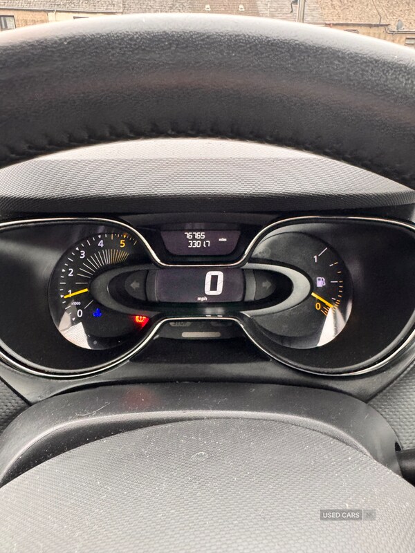 Used Renault Captur 2015 for sale - 76296514: Photo 16