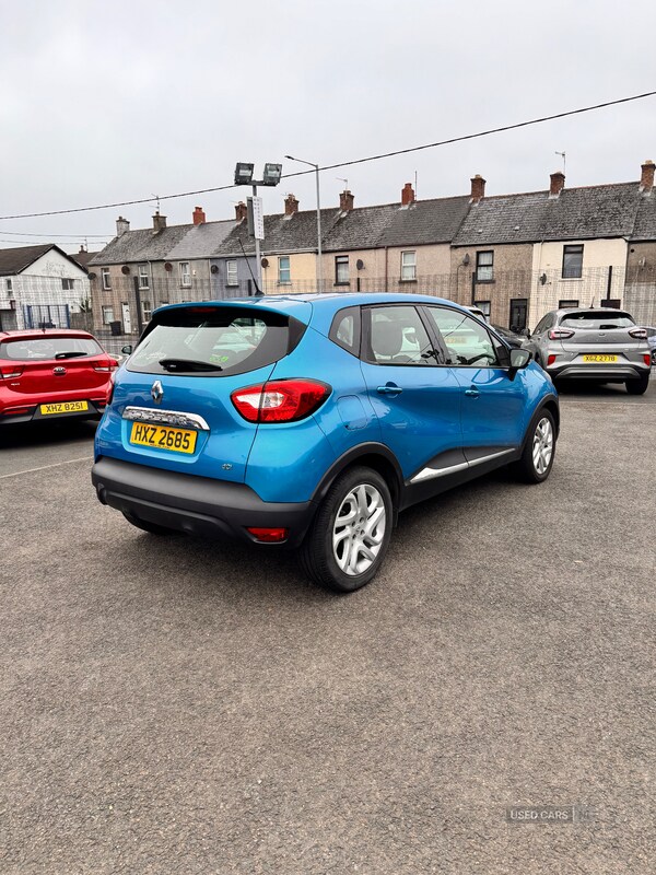 Used Renault Captur 2015 for sale - 76296514: Photo 2