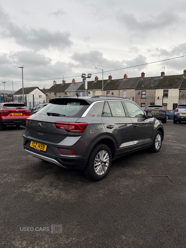 Used Volkswagen T-Roc 2023 for sale - 77958909: Photo 2