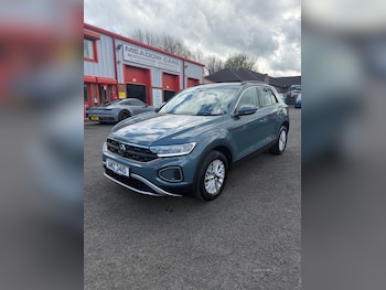 Used Volkswagen T-Roc 2023 for sale - 78276907: Photo