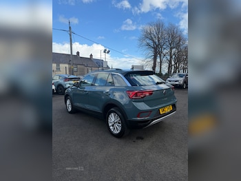 Used Volkswagen T-Roc 2023 for sale - 78276907: Photo