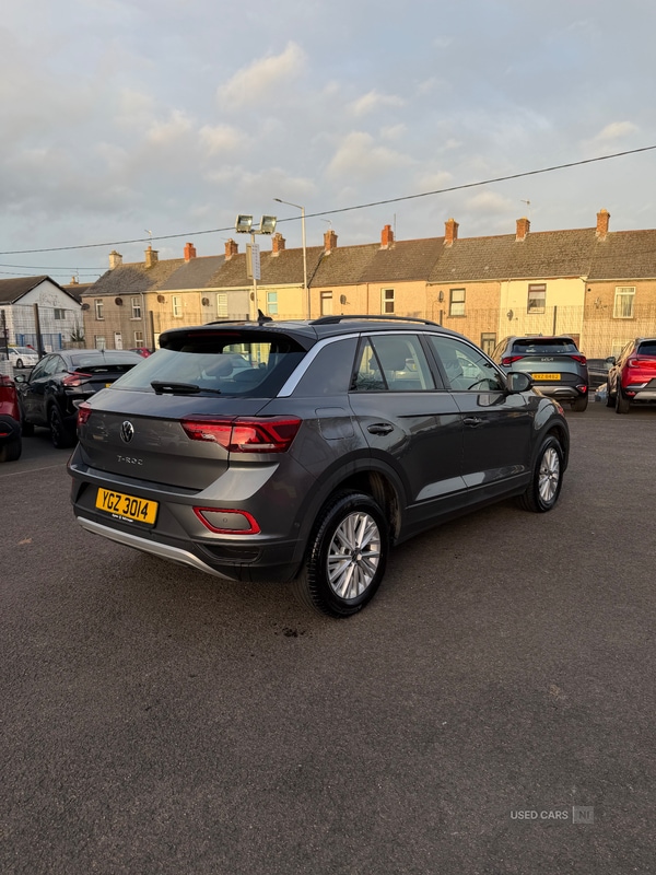 Used Volkswagen T-Roc 2022 for sale - 76743900: Photo 2