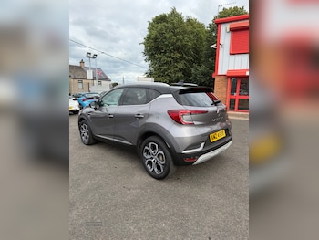 Used Renault Captur 2023 for sale - 79534130: Photo