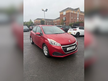 Used Peugeot 208 2018 for sale - 79063094: Photo