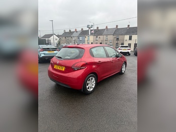 Used Peugeot 208 2018 for sale - 79063094: Photo