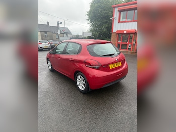 Used Peugeot 208 2018 for sale - 79063094: Photo