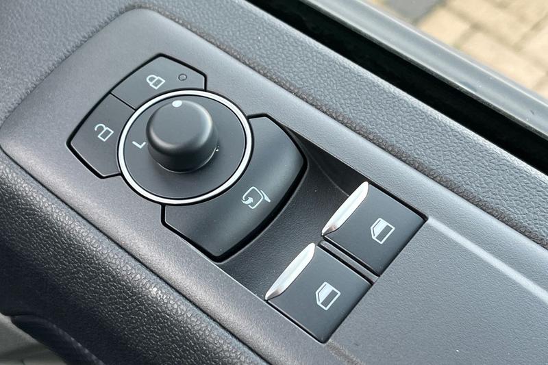 Used Ford Transit Custom 2025 for sale - 76419779: Photo 31