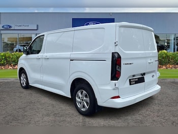 Ford Transit Custom feature image 2