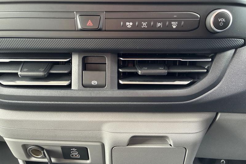 Used Ford Transit Custom 2025 for sale - 78067593: Photo 18