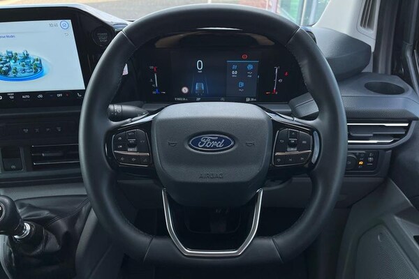 Used Ford Transit Custom 2024 for sale - 75016763: Photo 29