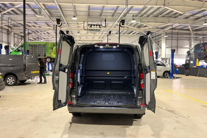 Used Ford Transit Custom 2025 for sale - 77192877: Photo 7