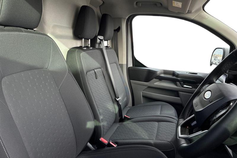 Used Ford E-Transit 2025 for sale - 78067600: Photo 11