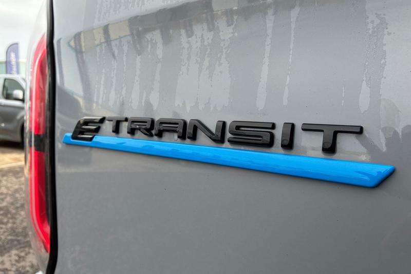Used Ford E-Transit 2025 for sale - 78067600: Photo 20
