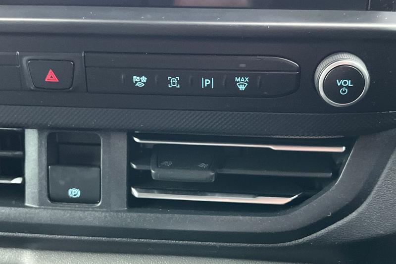 Used Ford Transit Custom 2024 for sale - 76545426: Photo 25