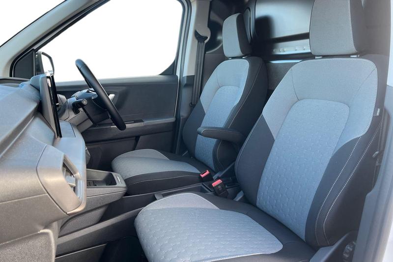 Used Ford Transit Courier 2025 for sale - 77918592: Photo 9