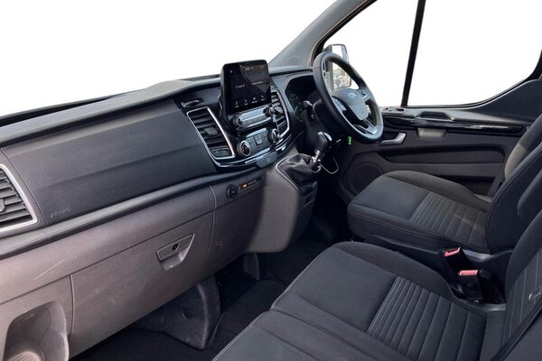 Used Ford Transit Custom 2023 for sale - 74735153: Photo 4