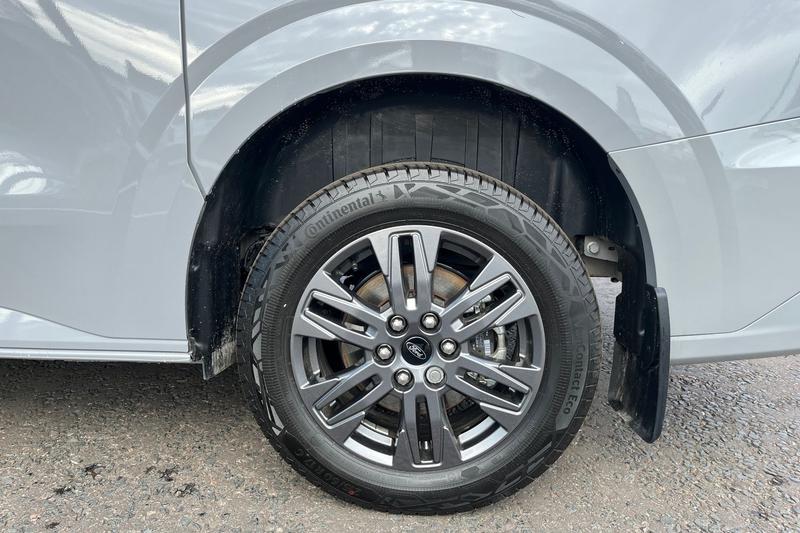 Used Ford E-Tourneo Custom 2025 for sale - 76819269: Photo 15