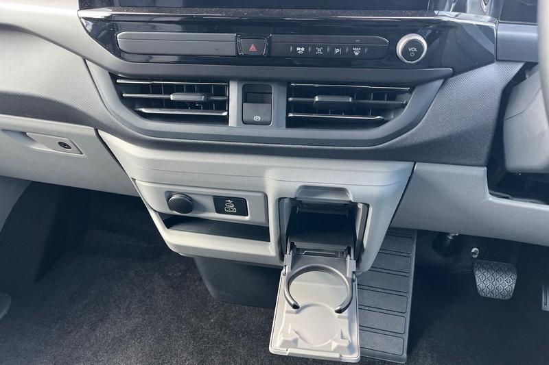 Used Ford E-Tourneo Custom 2025 for sale - 76819269: Photo 16