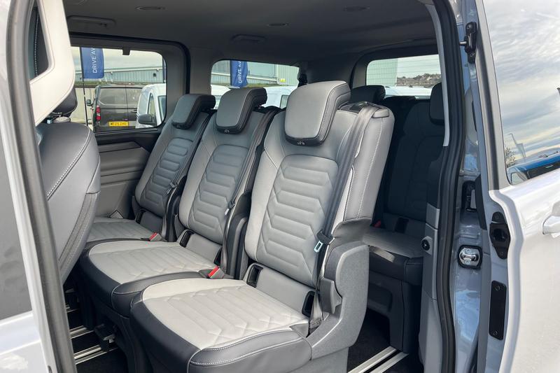 Used Ford E-Tourneo Custom 2025 for sale - 76819269: Photo 5