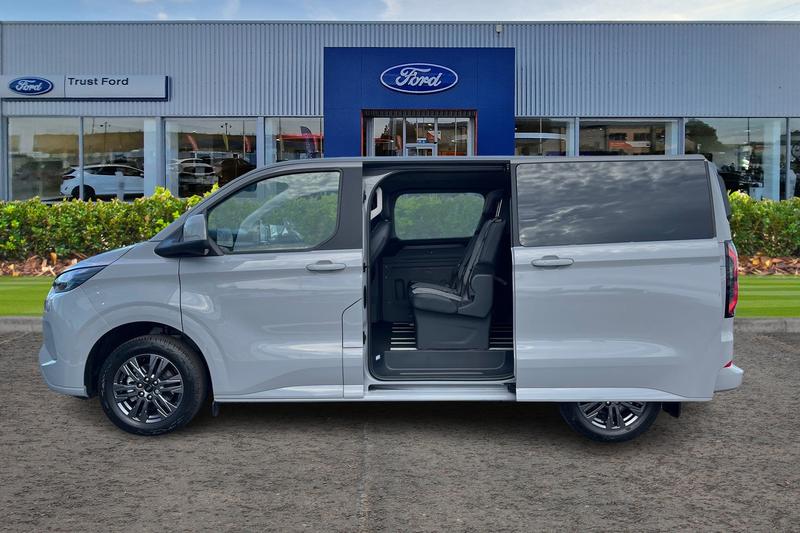 Used Ford E-Tourneo Custom 2025 for sale - 76819269: Photo 6