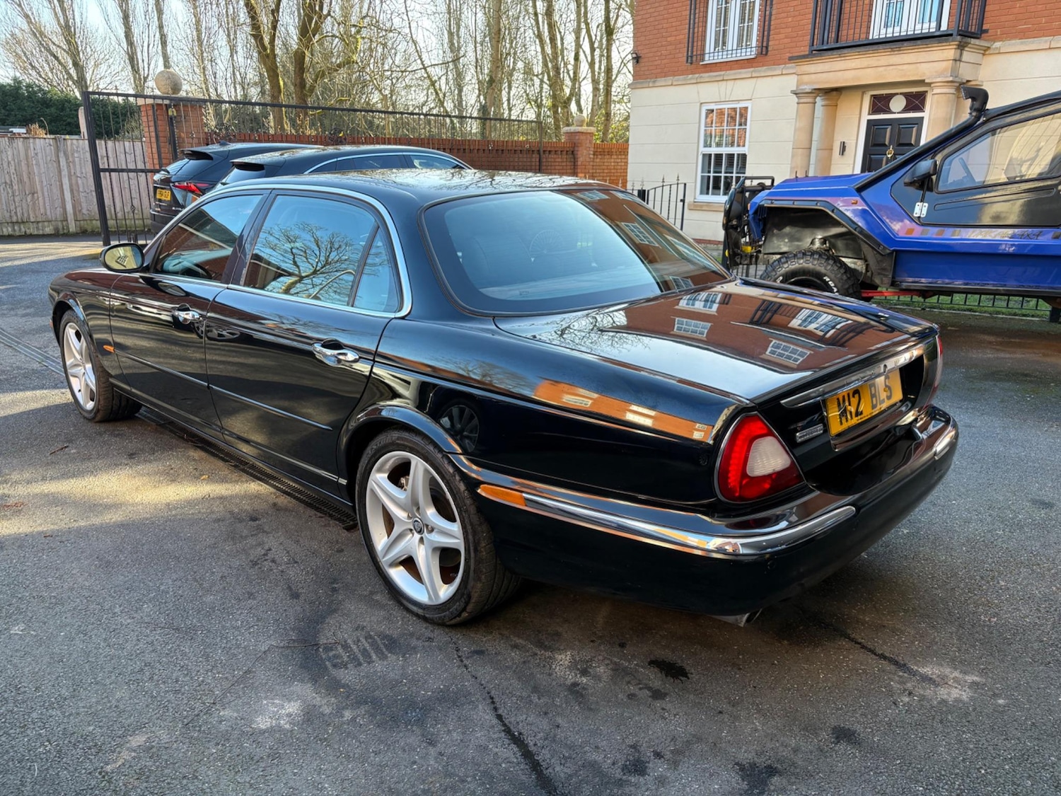 Used Jaguar XJ 2004 for sale - 76992258: Photo 8