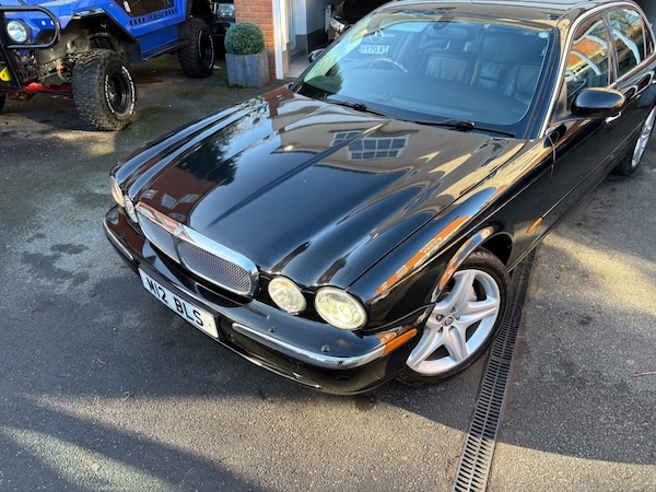 Used Jaguar XJ 2004 for sale - 72890662: Photo 3
