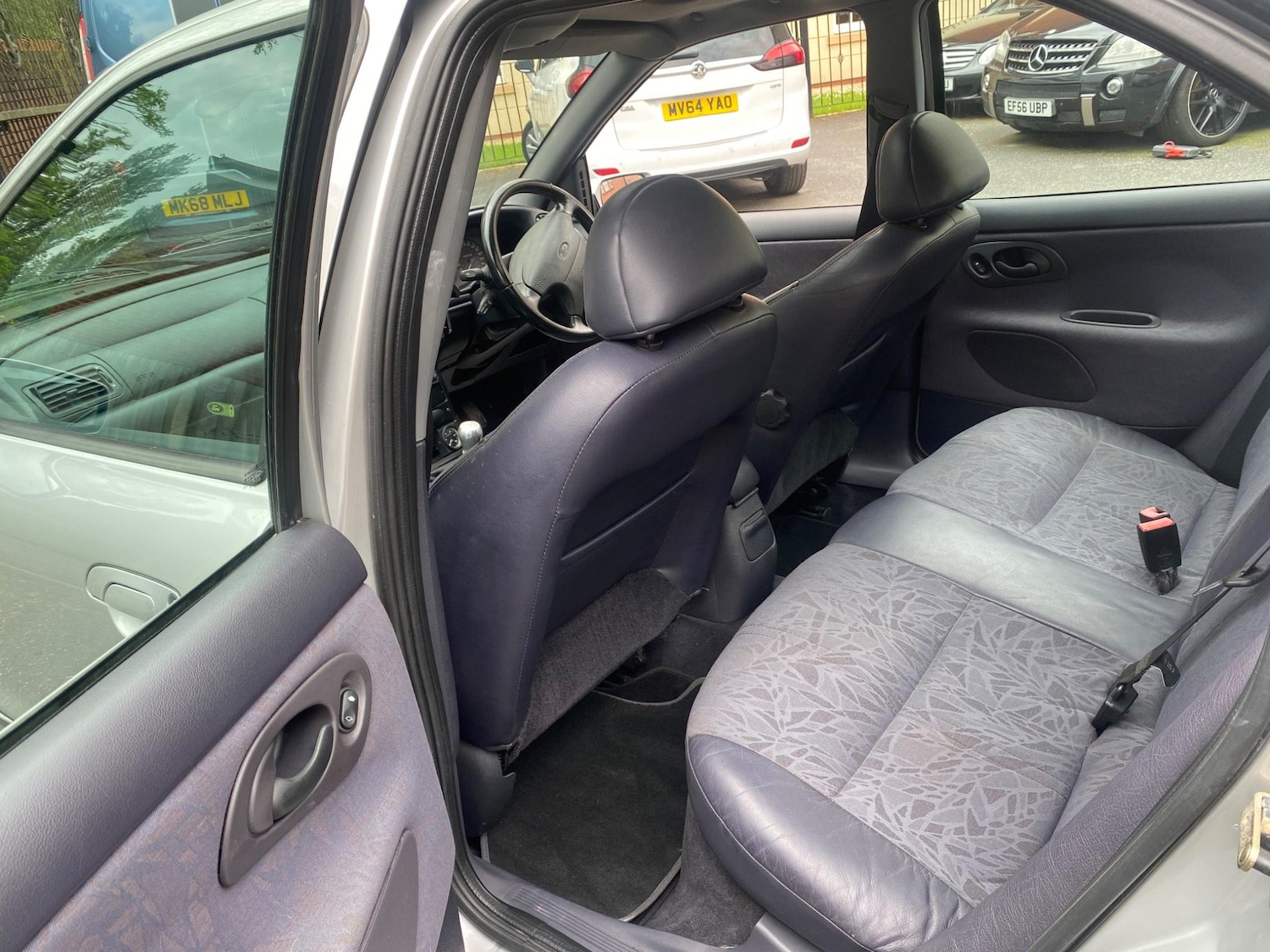 Used Ford Mondeo 1997 for sale - 76989802: Photo 15