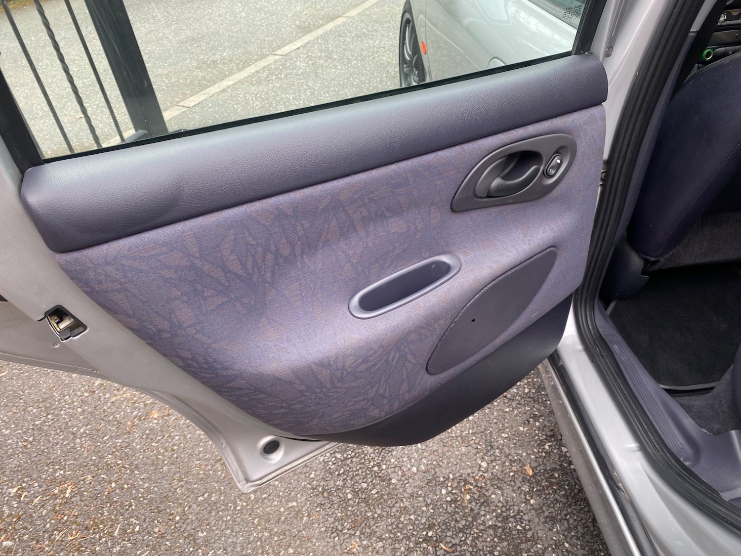 Used Ford Mondeo 1997 for sale - 76989802: Photo 17