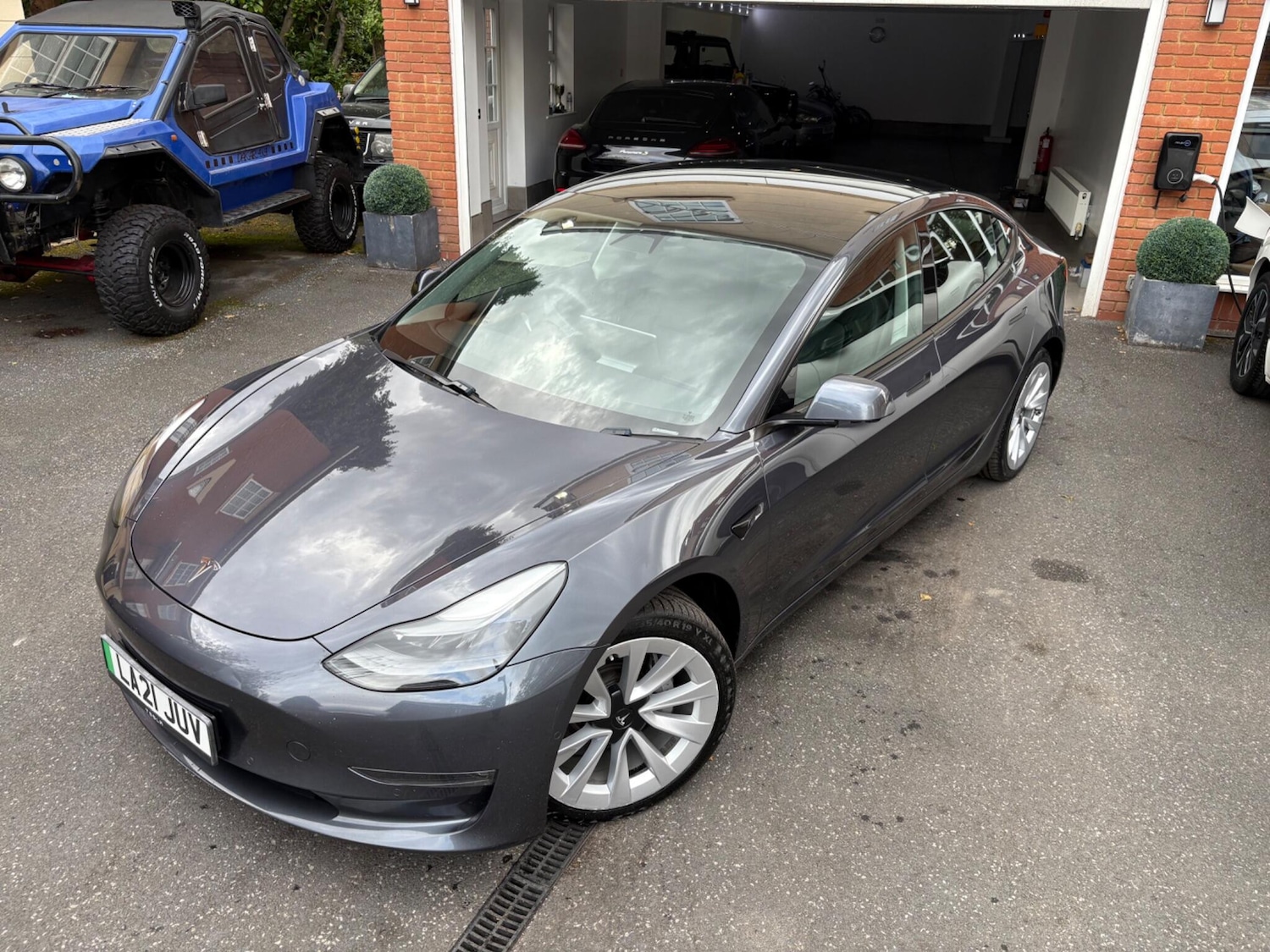 Vehicle 3