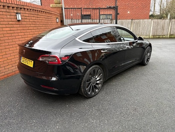 Used Tesla Model 3 2019 for sale - 77279675: Photo