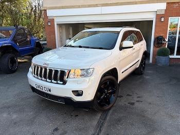 2013 (62) - 3.0 V6 CRD Overland Auto 4WD Euro 5 5dr
