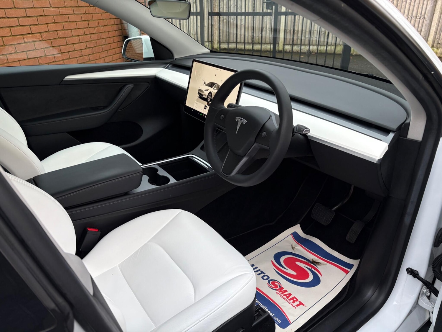 Used Tesla Model Y 2022 for sale - 77314694: Photo 2